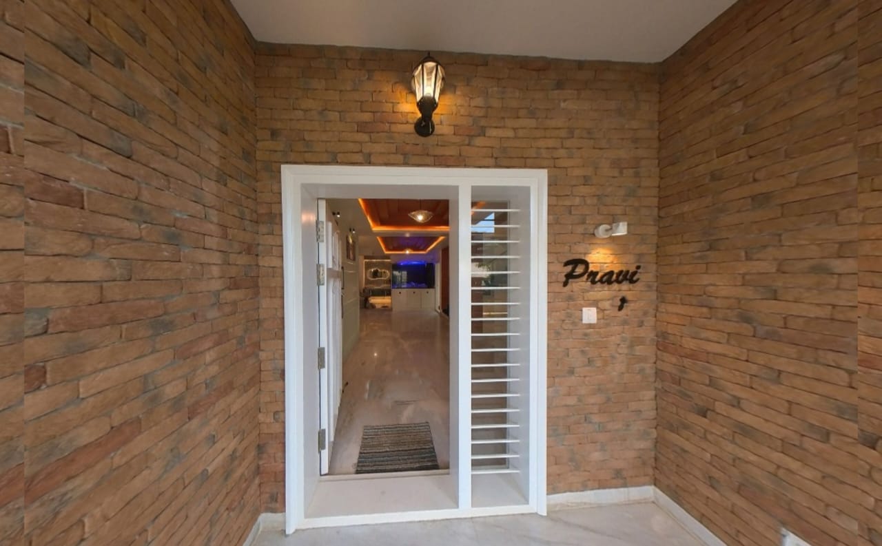 Entrance/Foyer